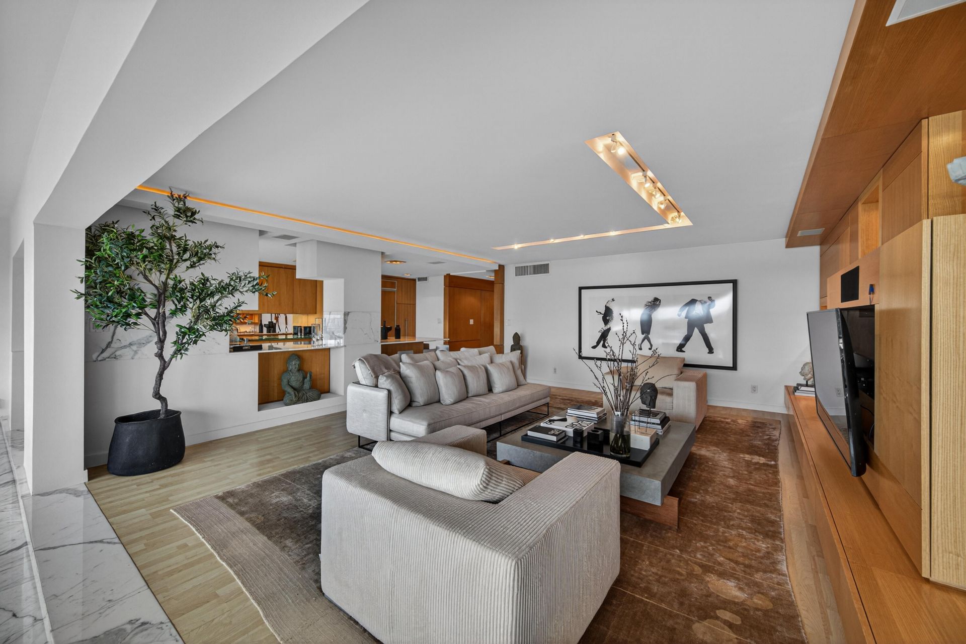 3050 NE 47th Court Ne, Unit 607, Fort Lauderdale, FL 33308 Photo