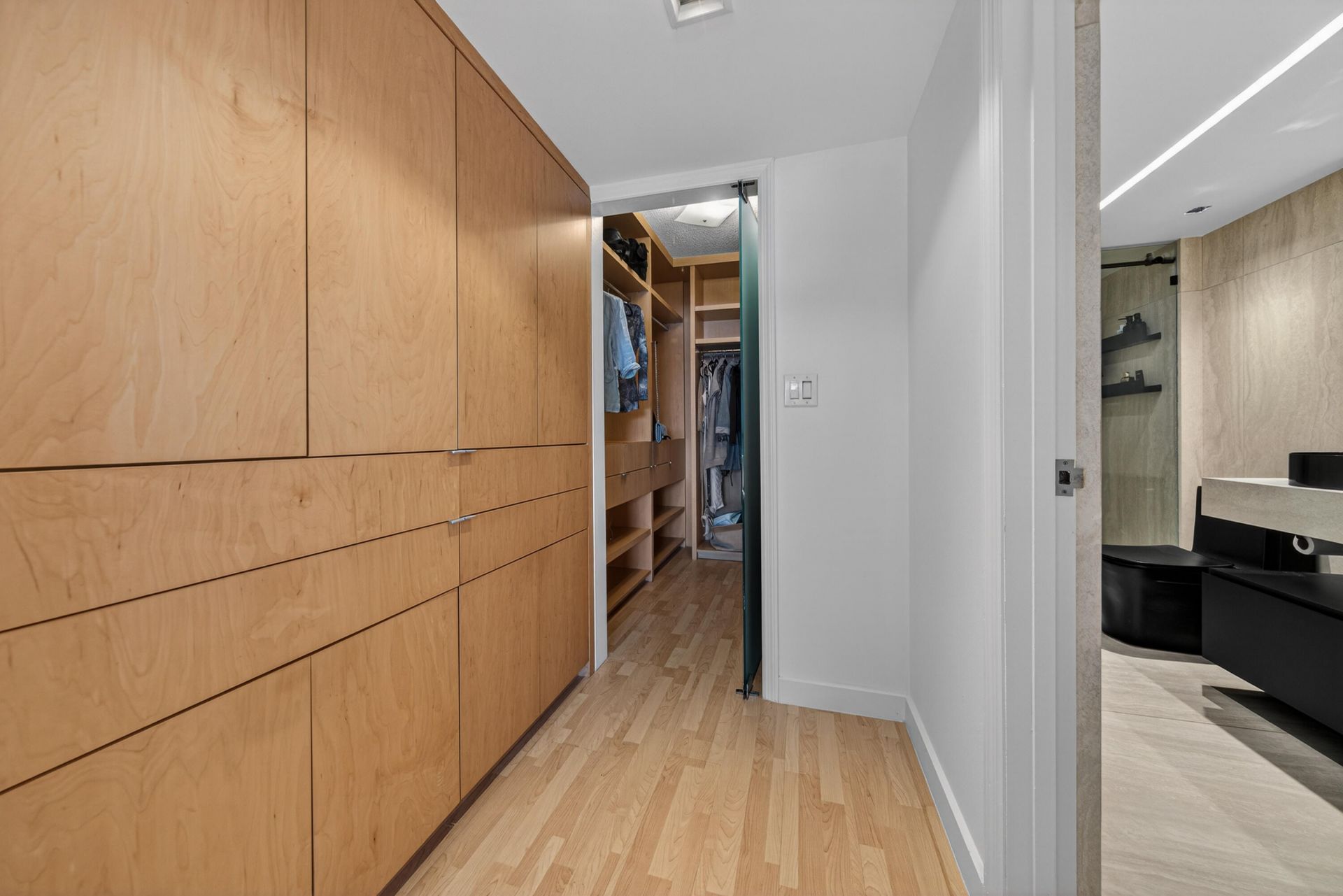 3050 NE 47th Court Ne, Unit 607, Fort Lauderdale, FL 33308 Photo