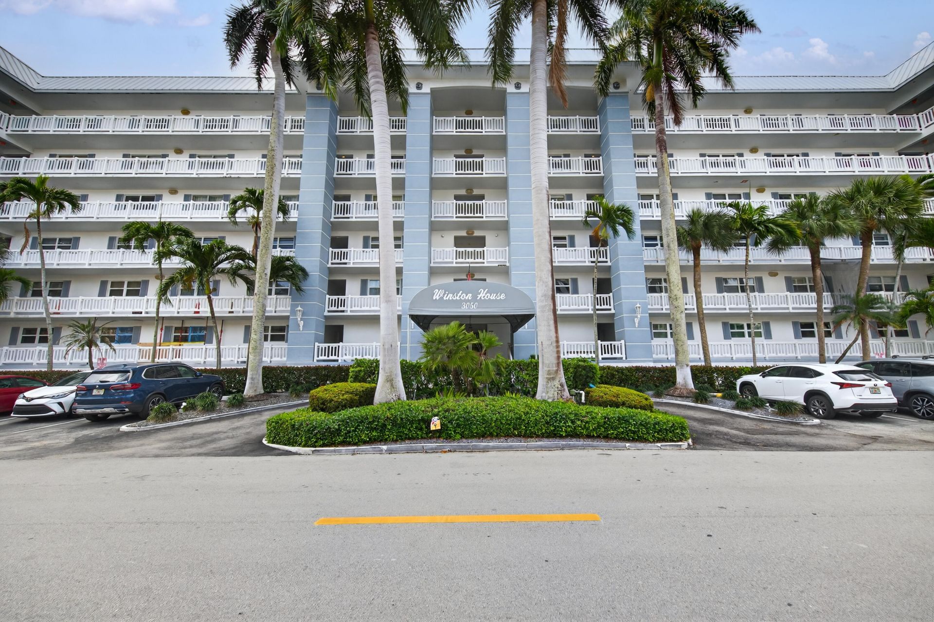 3050 NE 47th Court Ne, Unit 607, Fort Lauderdale, FL 33308 Photo