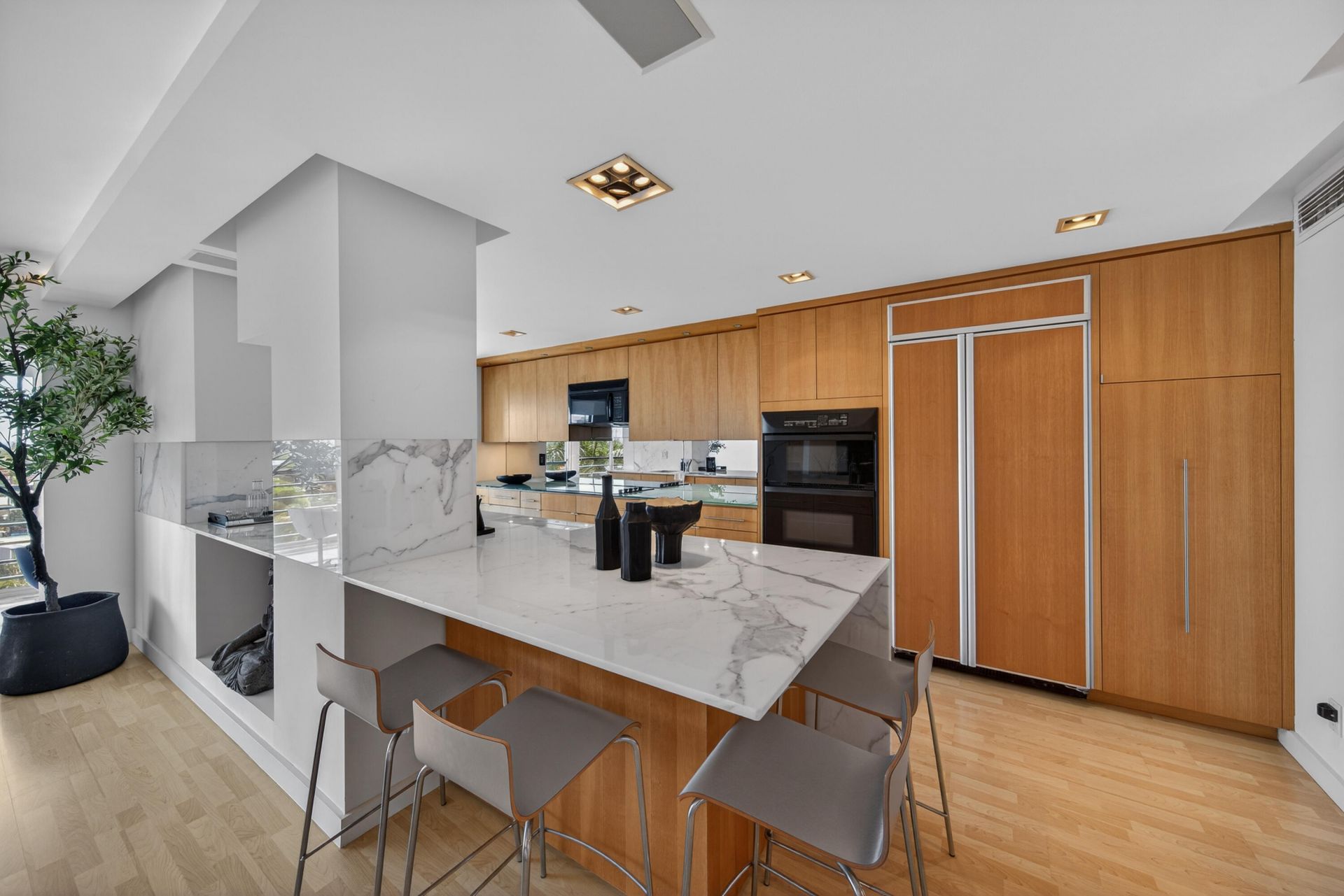 3050 NE 47th Court Ne, Unit 607, Fort Lauderdale, FL 33308 Photo