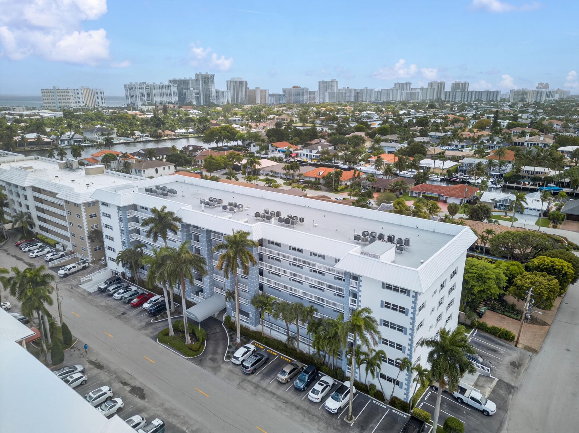 3050 NE 47th Court Ne, Unit 607, Fort Lauderdale, FL 33308 Photo