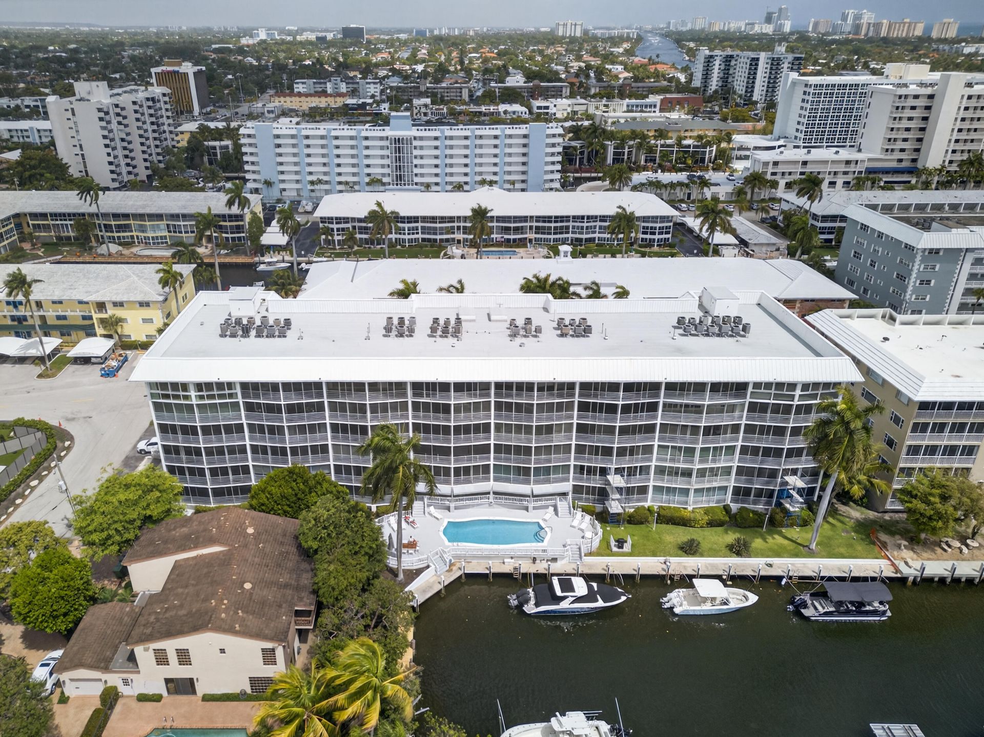 3050 NE 47th Court Ne, Unit 607, Fort Lauderdale, FL 33308 Photo