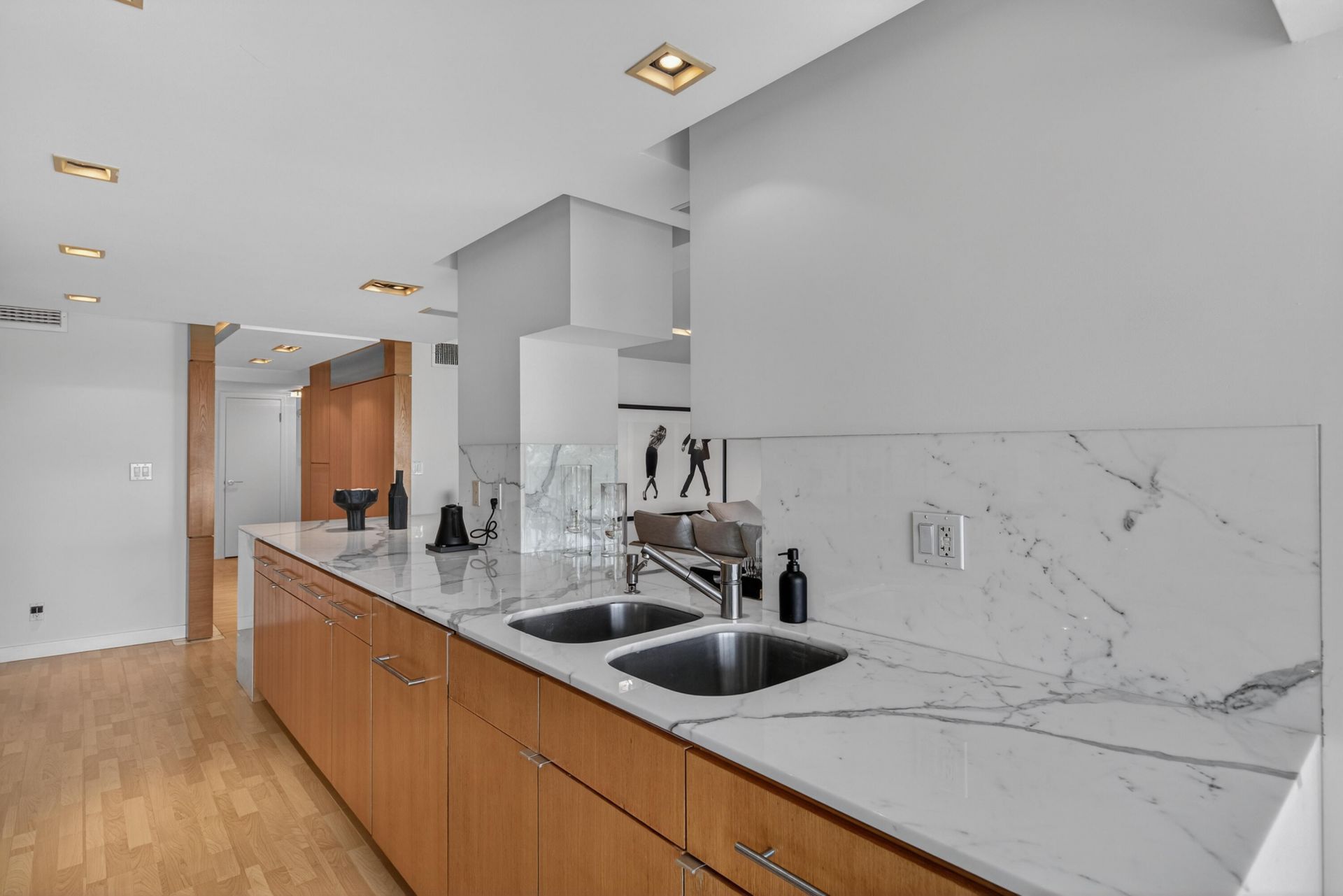 3050 NE 47th Court Ne, Unit 607, Fort Lauderdale, FL 33308 Photo