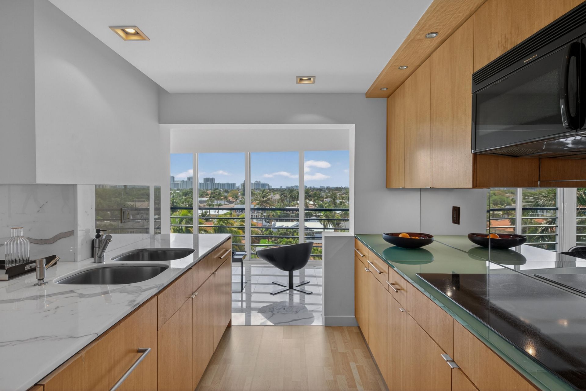 3050 NE 47th Court Ne, Unit 607, Fort Lauderdale, FL 33308 Photo