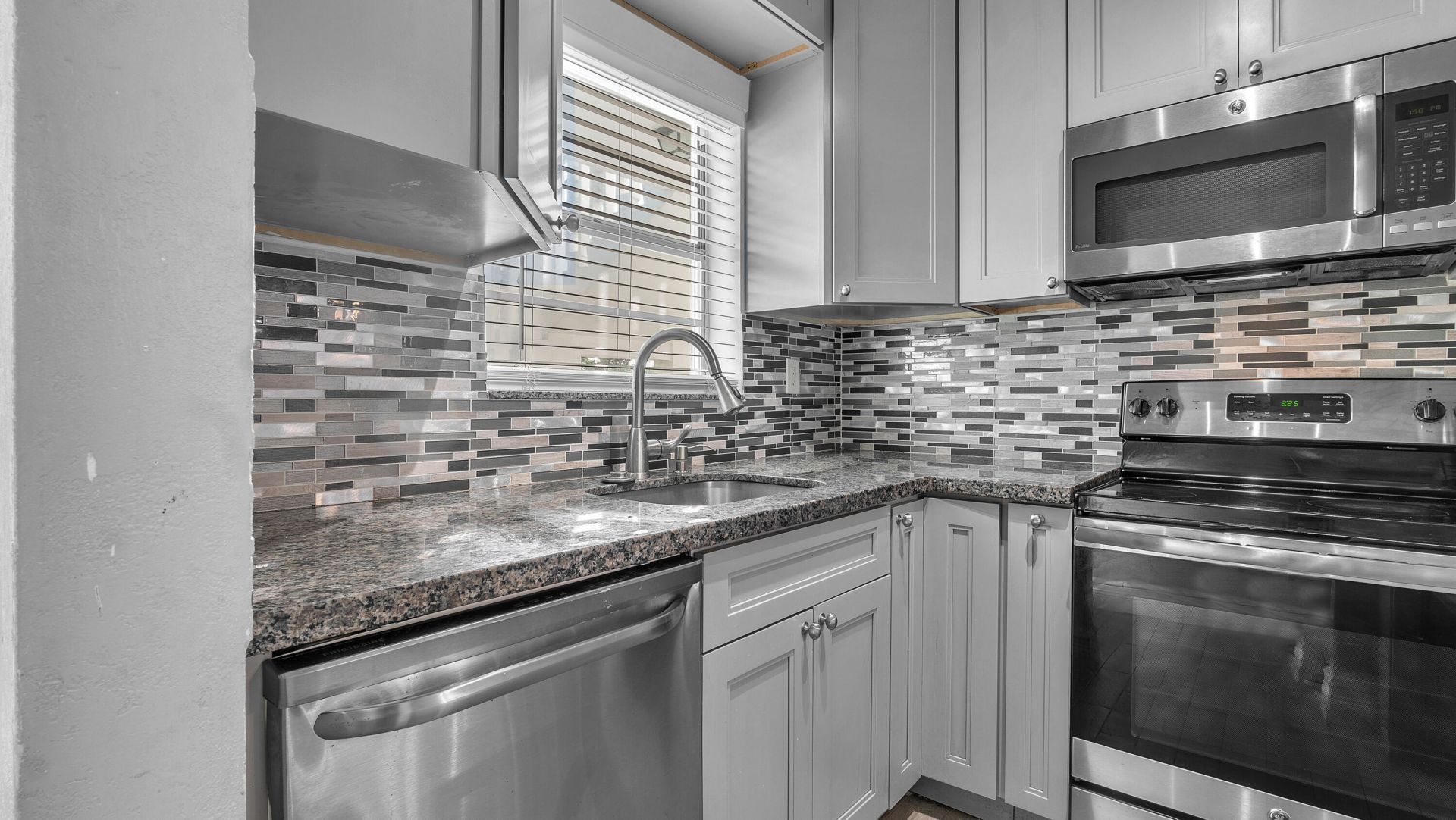 6510 Winfield Boulevard, Unit 102, Margate, FL 33063 Photo