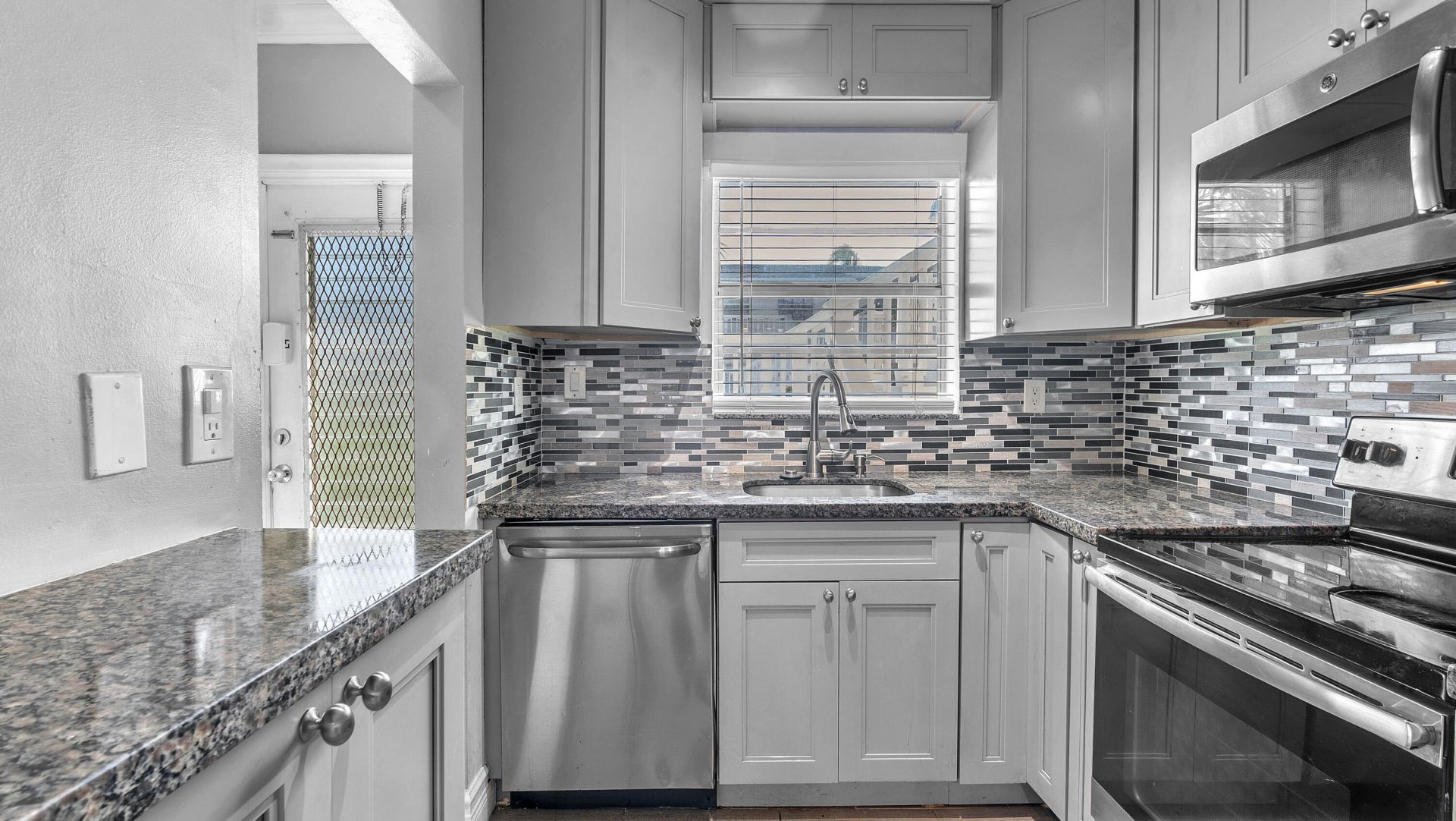 6510 Winfield Boulevard, Unit 102, Margate, FL 33063 Photo