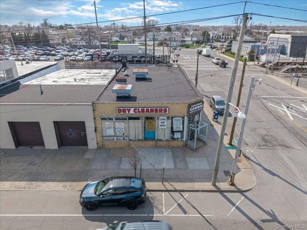 3180 Lawson Boulevard , Oceanside, NY 11572