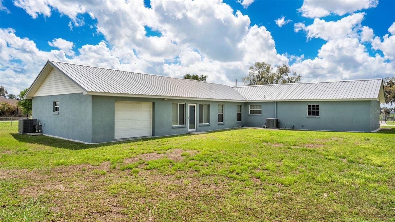 6110 Downing Street, Dover, FL 33527 Photo