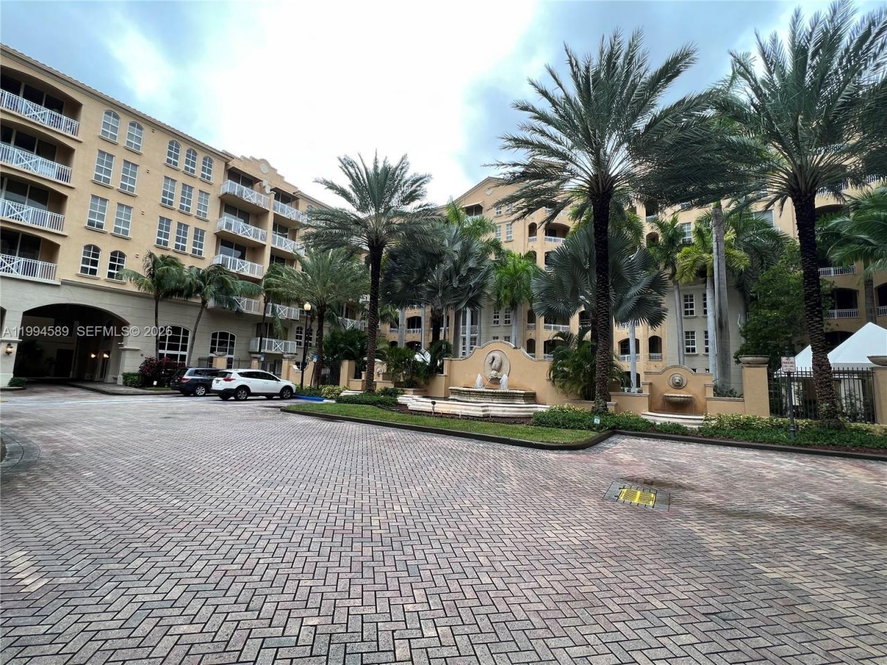 3001 NE 185th St, Unit 122, Aventura, FL 33180 Photo