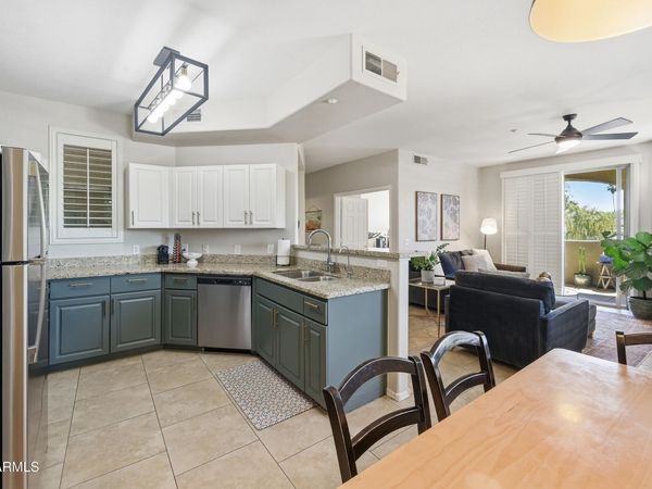 5303 N 7TH Street, Unit 220, Phoenix, AZ 85014