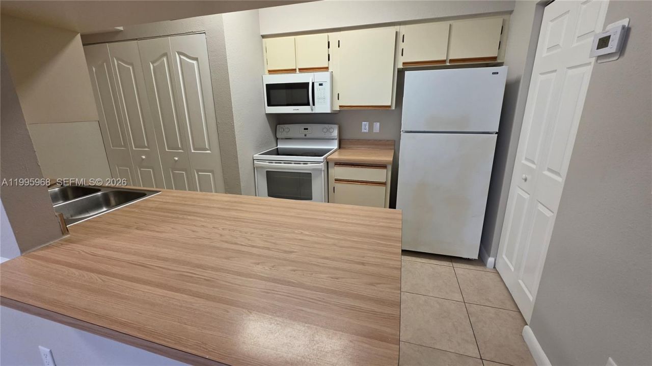 Please Call For Address, Unit L, Hialeah, FL 33015 Photo