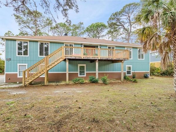401 Admiral Semmes Avenue, Dauphin Island, AL 36528