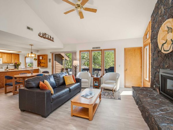 57305 Beaver Ridge Loop, Unit 8, Sunriver, OR 97707