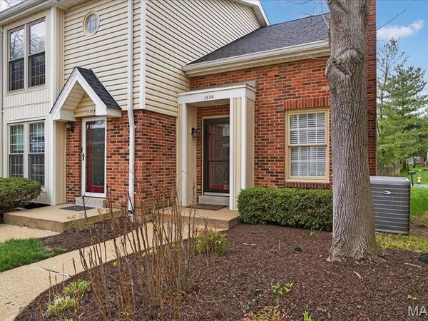 1038 Brooksgate Manor Drive , Kirkwood, MO 63122