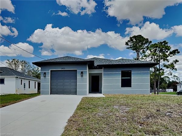 2900 11th ST W, LEHIGH ACRES, FL 33971