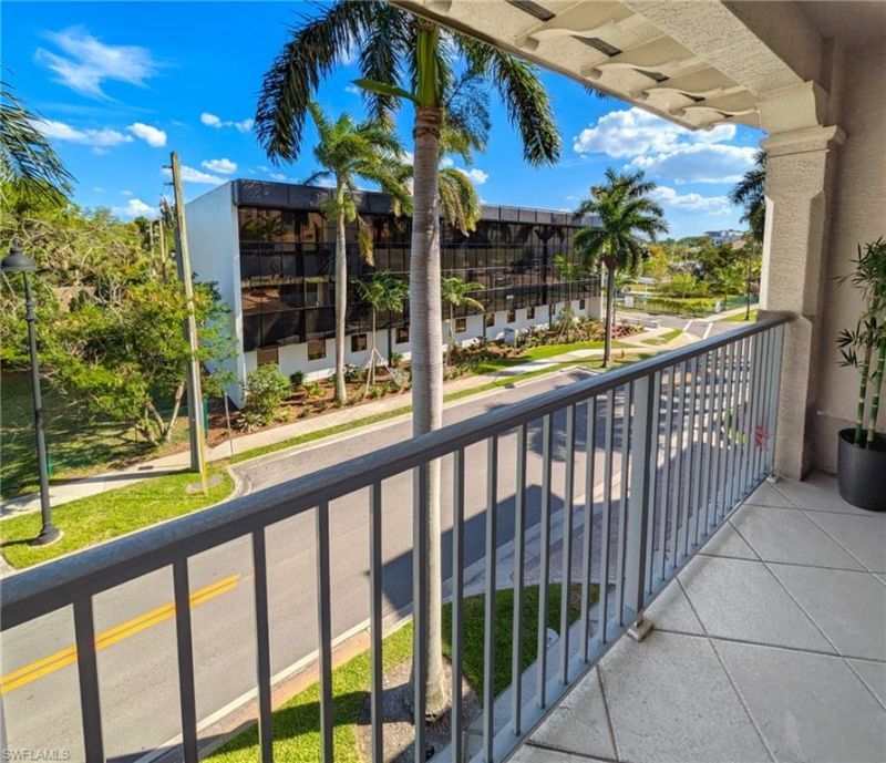 2080 W 1st St, Unit 304, Fort Myers, FL 33901 Photo