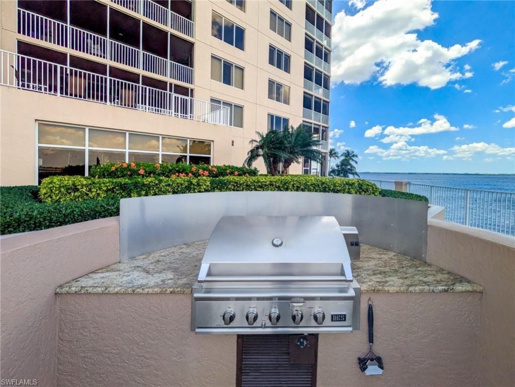 2080 W 1st St, Unit 304, Fort Myers, FL 33901 Photo