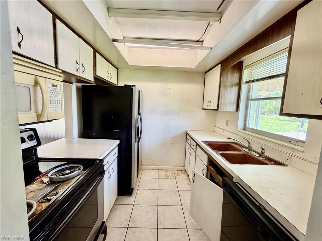 2212 Gardenia Way , Lehigh Acres, FL 33936 Photo