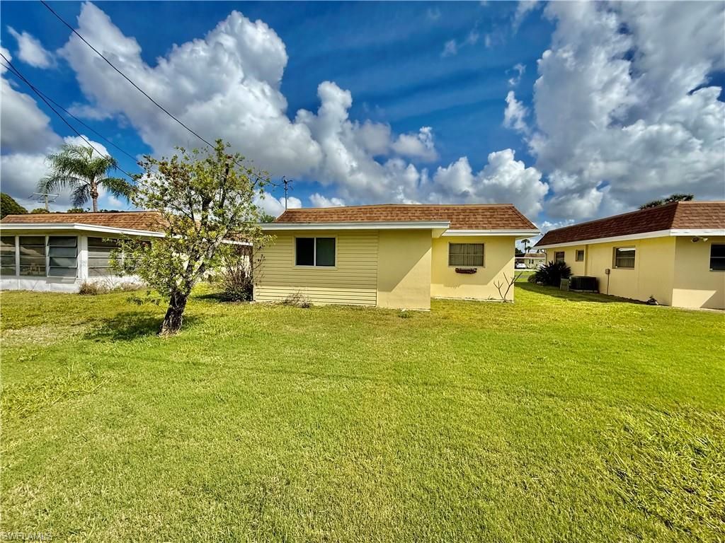 2212 Gardenia Way , Lehigh Acres, FL 33936 Photo