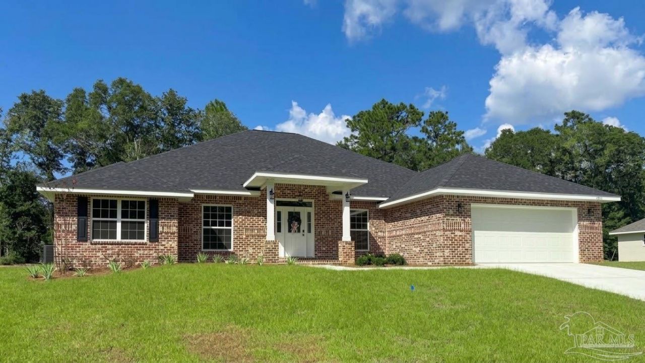 7393 Forestwood Dr, Milton, FL 32570 Main Photo