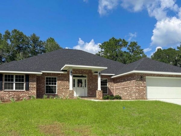 7393 Forestwood Dr, Milton, FL 32570