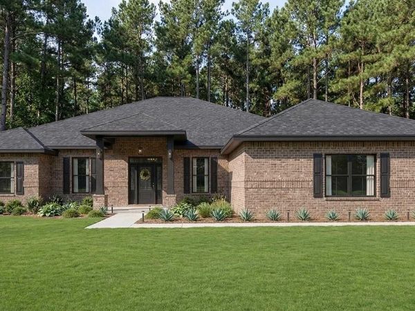 7393 Forestwood Dr, Milton, FL 32570
