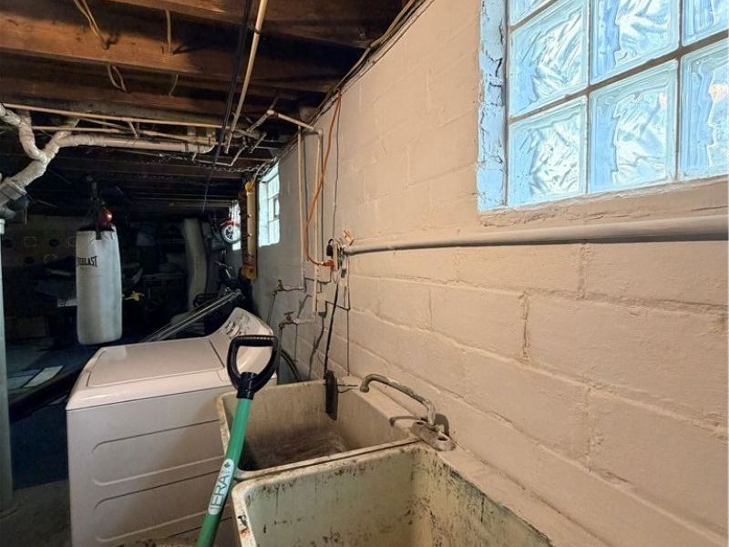 3235 Berea Road , Cleveland, OH 44111 Photo 31