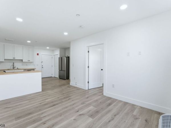 95 Shepherds Ln, Unit B201, Totowa, NJ 07512