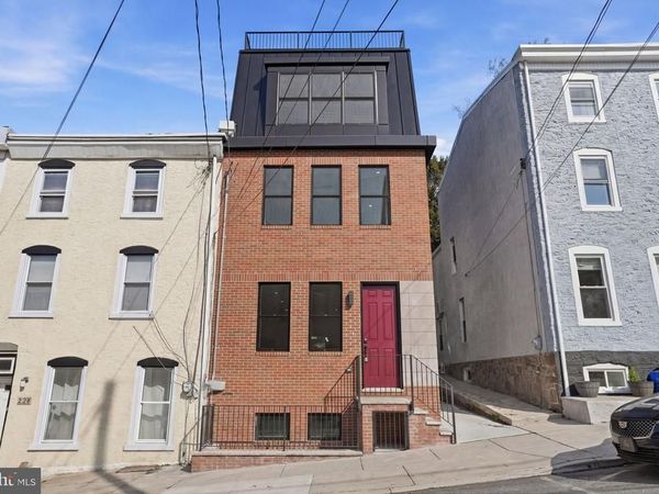 222 HERMITAGE STREET, PHILADELPHIA, PA 19127