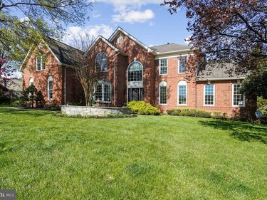1703 RALEIGH HILL ROAD, VIENNA, VA 22182