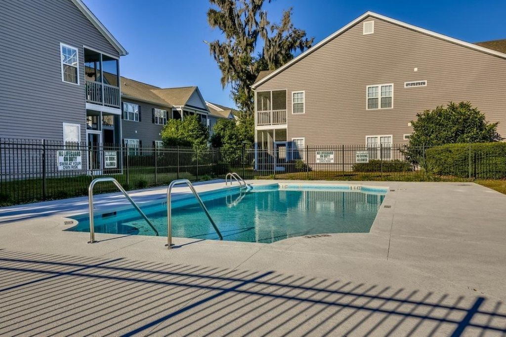 999 Algonquin Dr. Photo 22