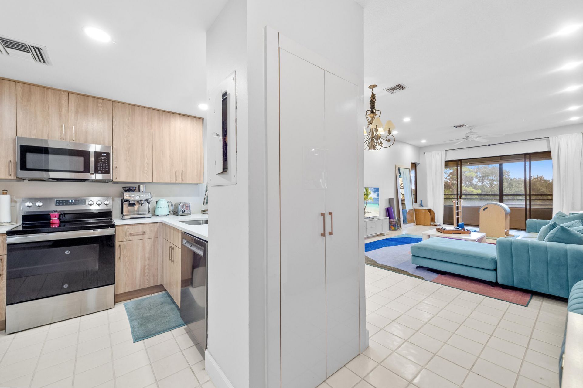 7460 La Paz Boulevard, Unit 304, Boca Raton, FL 33433 Photo