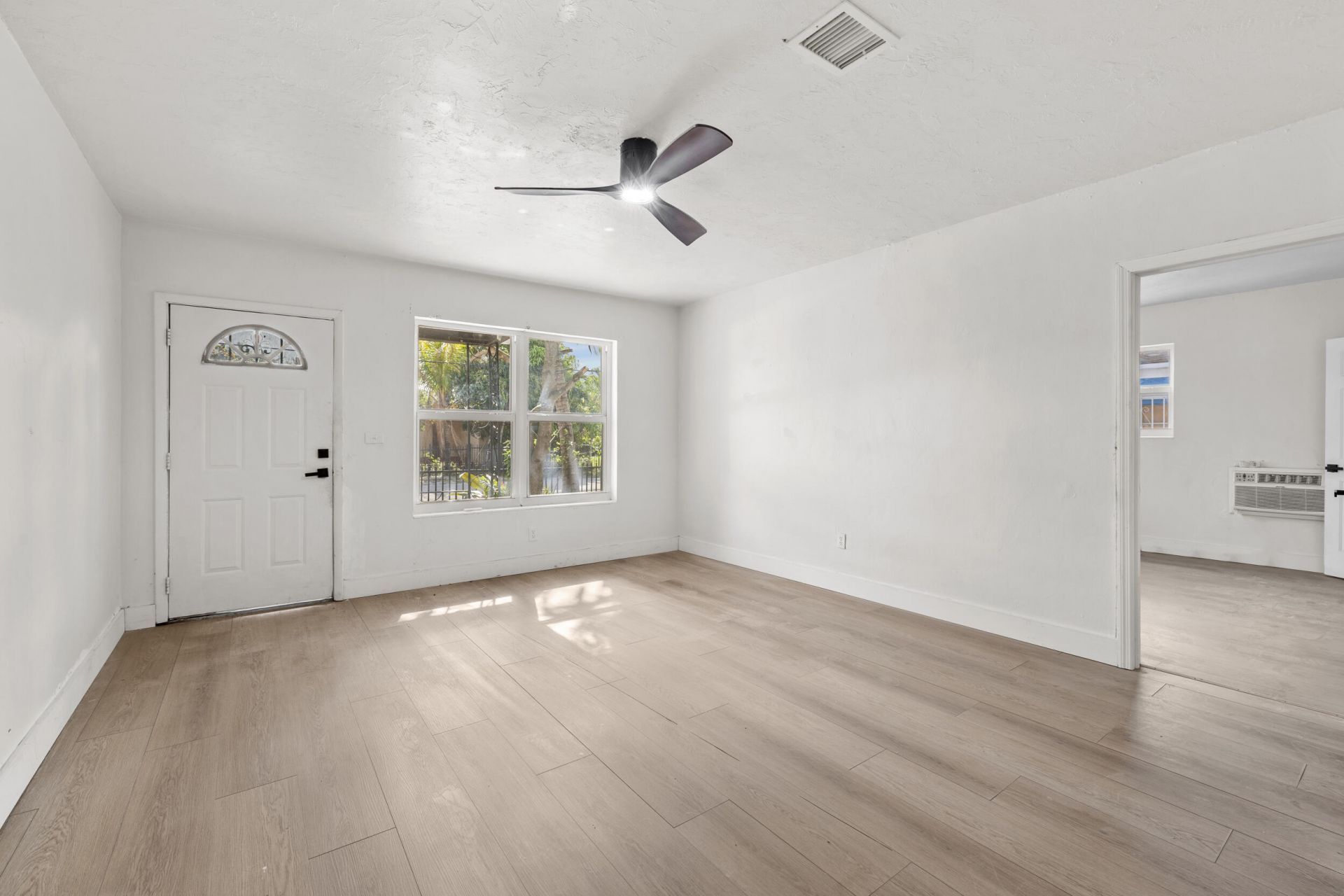 11610 NW 11th Avenue, Miami, FL 33168 Photo