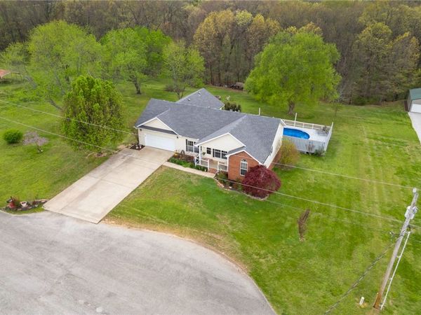 3999 Turnbury Drive, Harrison, AR 72601