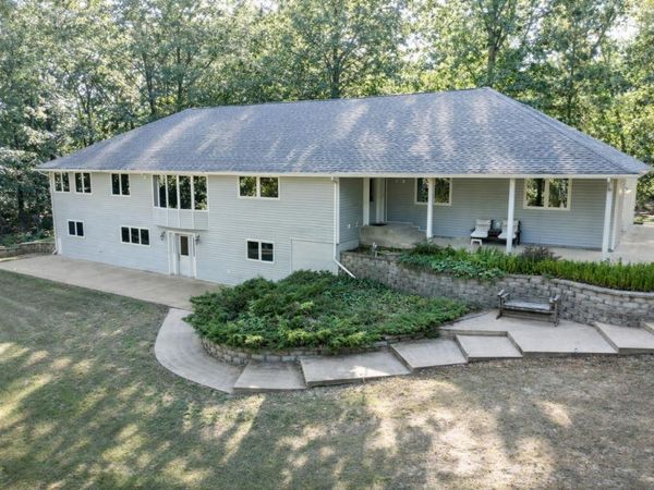 9654 County Road 2680, Mountain View, MO 65548