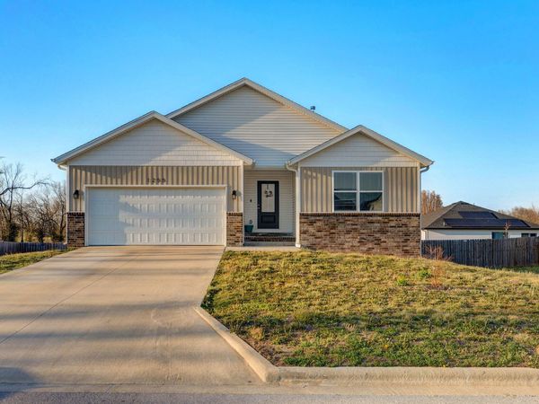 1255 W Penny Lane, Republic, MO 65738