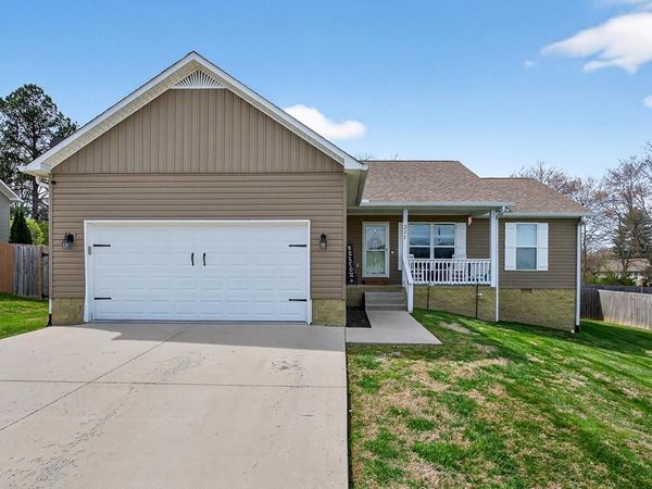 311 Valley Pointe Dr, Baxter, TN 38544