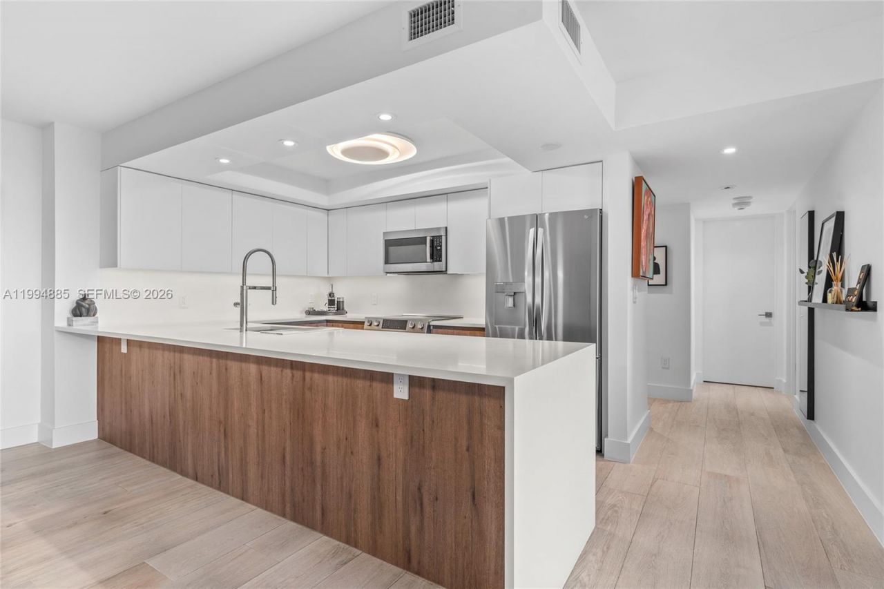 177 Ocean Lane Dr, Unit 812, Key Biscayne, FL 33149 Photo