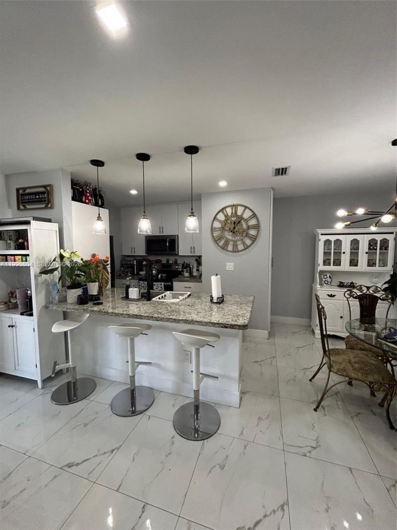 15645 SW 74th Cir Dr, Unit 4-5, Miami, FL 33193 Photo