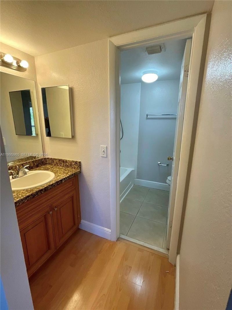 9998 Nob Hill Pl, Unit 9998, Sunrise, FL 33351 Photo