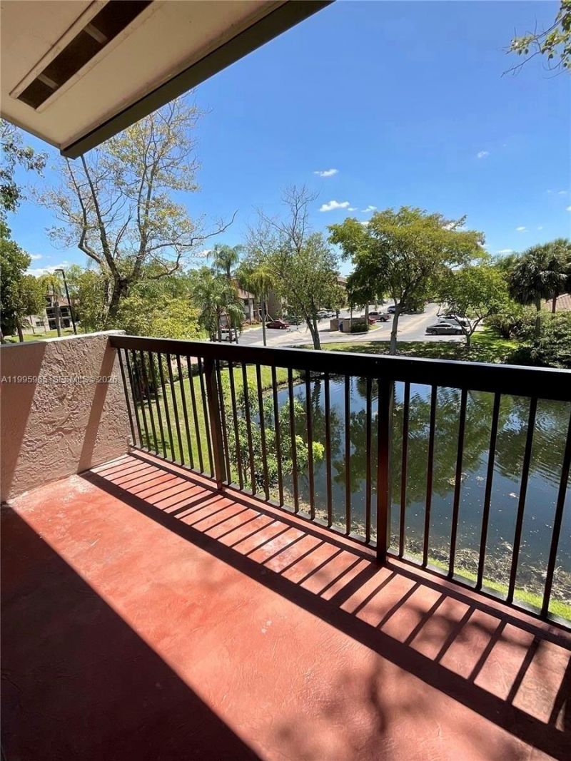9998 Nob Hill Pl, Unit 9998, Sunrise, FL 33351 Photo
