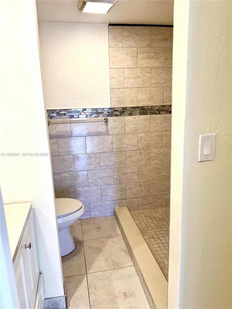 4848 NW 24th Ct , Unit 325, Lauderdale Lakes, FL 33313 Photo