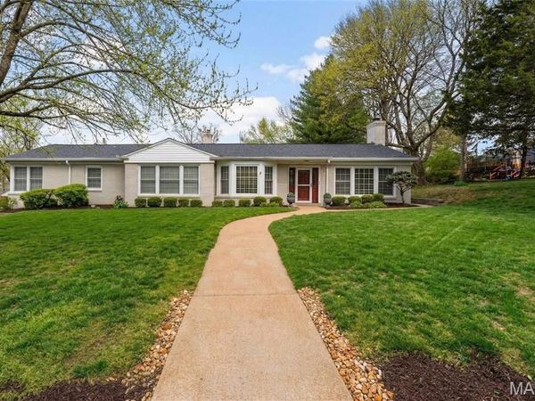 20 Ladel Court, Olivette, MO 63132