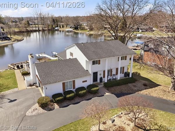 3517 Trentwood Dr Trentwood Drive, Commerce Twp, MI 49201