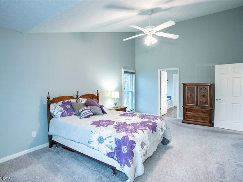 2052 Glenmont Drive , Brunswick, OH 44212 Photo 15