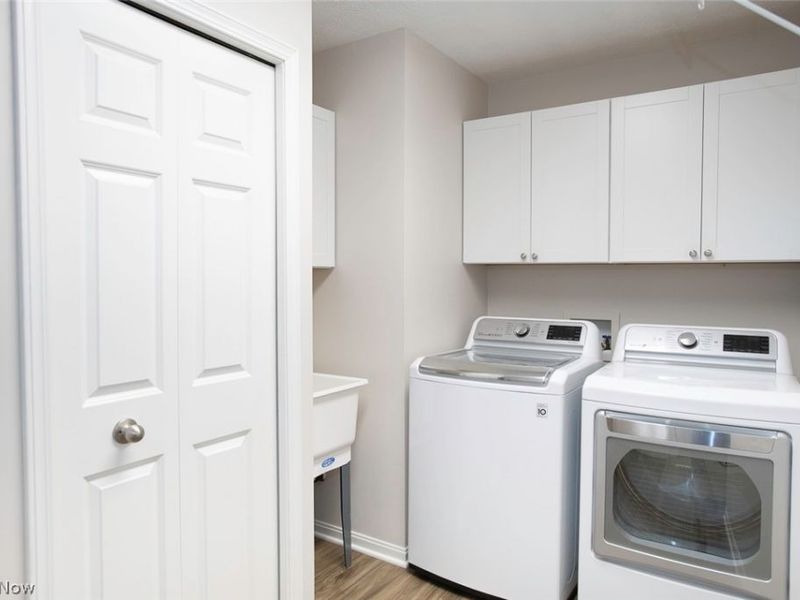 2052 Glenmont Drive , Brunswick, OH 44212 Photo 29