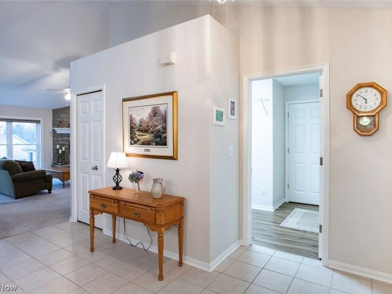 2052 Glenmont Drive , Brunswick, OH 44212 Photo 3