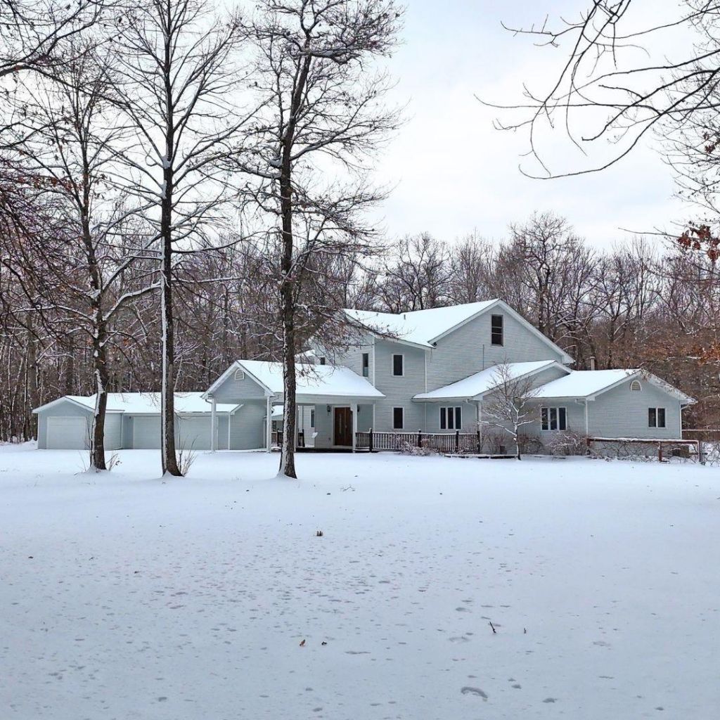 12913 Dobbins Road , Merrifield, MN 56465