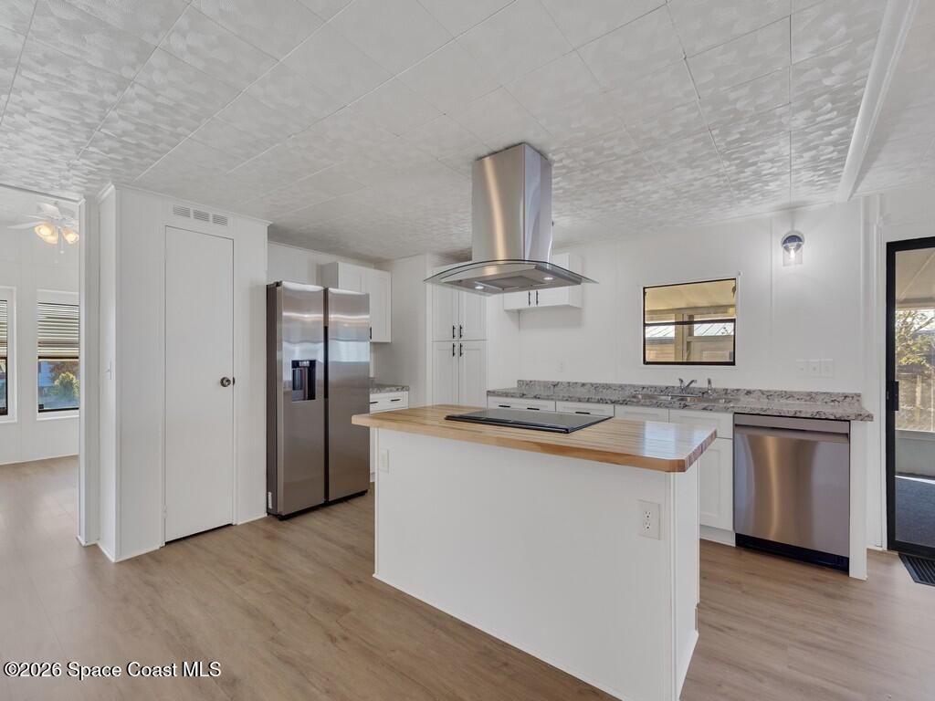 908 Oleander Circle, Barefoot Bay, FL 32976 Photo