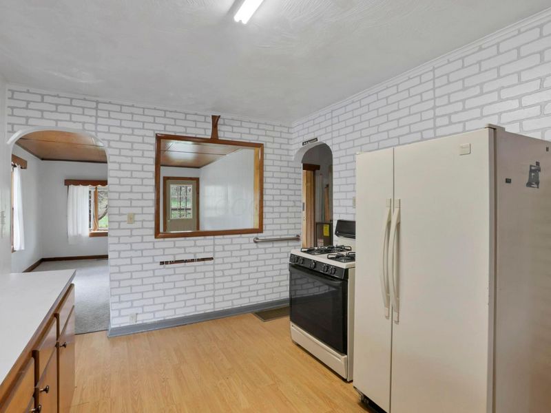 140 S Valley Street, Corning, OH 43730 Photo 13